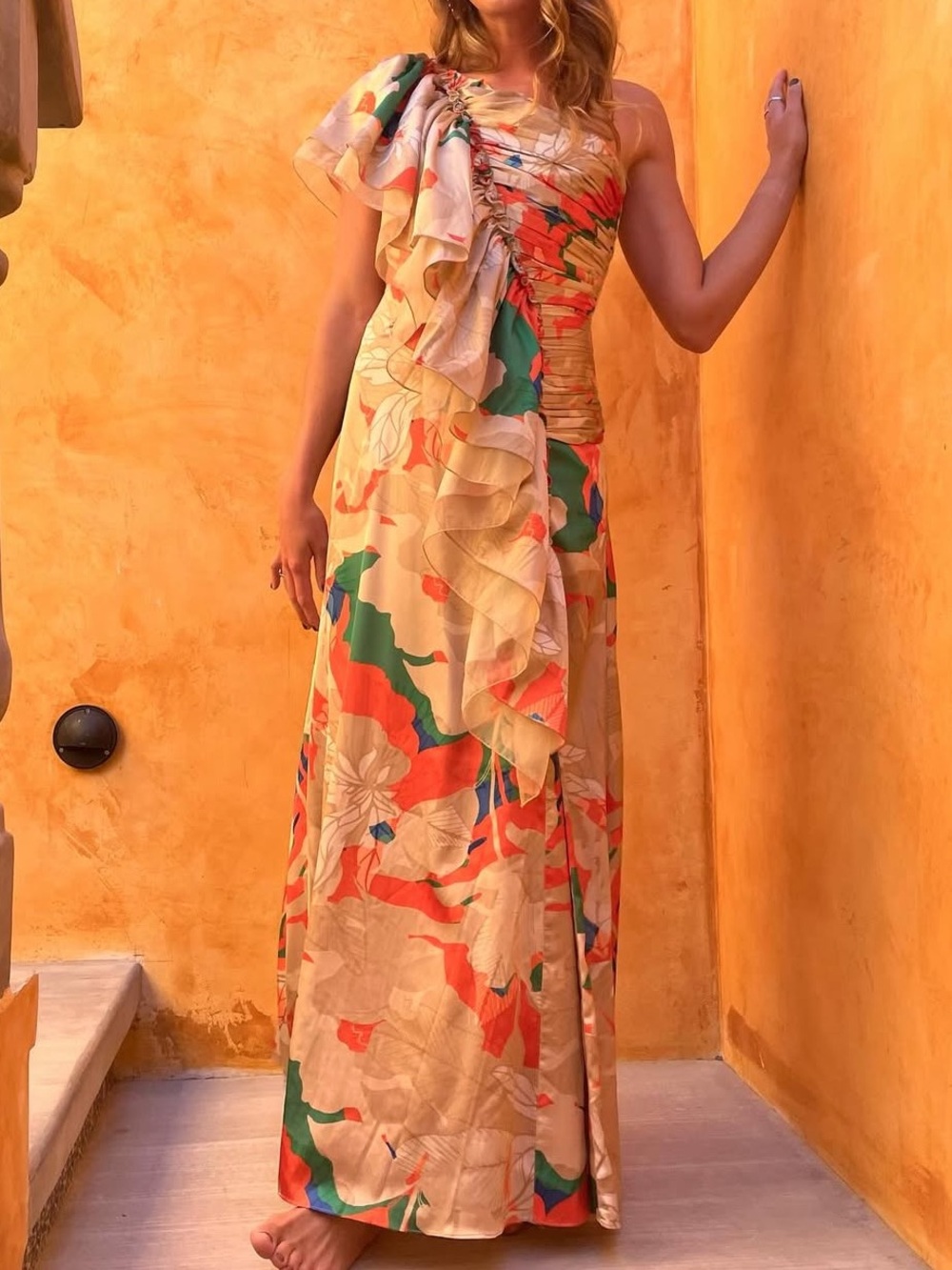 Mandira Wirk Anthropologie Ruffled One-Shoulder Floral Maxi Dress Gown Sz Medium - Picture 6 of 9